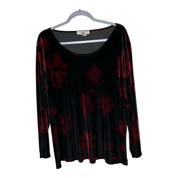 Notations Top Womens 1X Black Red Velvet Floral Whimsigoth Stretch Holiday Shirt - Picture 1 of 11